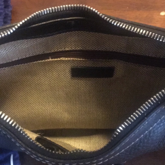 Dooney &bourke leather handbag - Picture 4 of 6